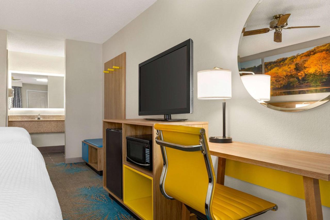 Days Inn By Wyndham Demopolis Exteriér fotografie